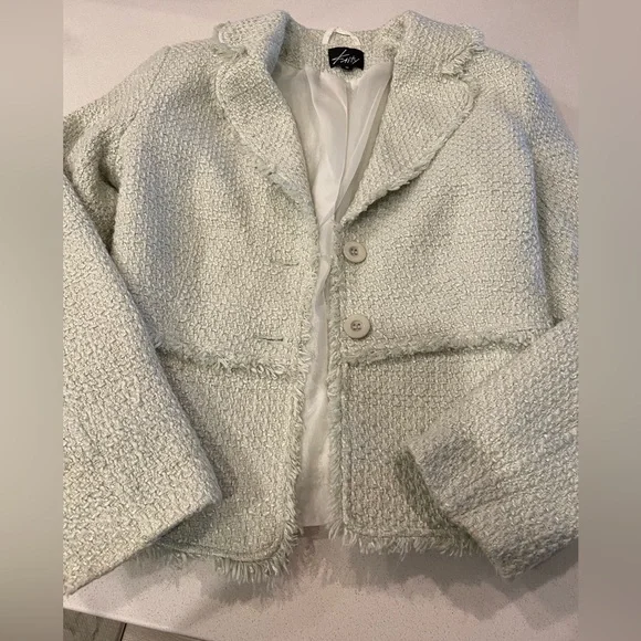 Raw hem blazer, pastel green - Picture 3 of 6